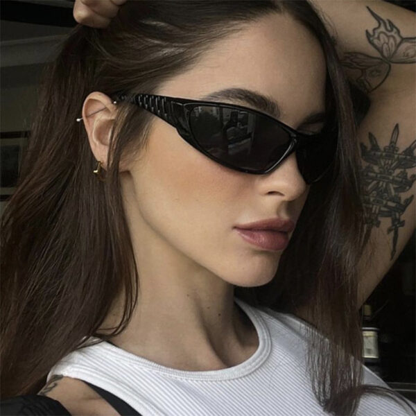 Future Tech Punk Y2K Millennium Sun Glasses Spicy Girl Retro High End Sunglasses Street Photography Female