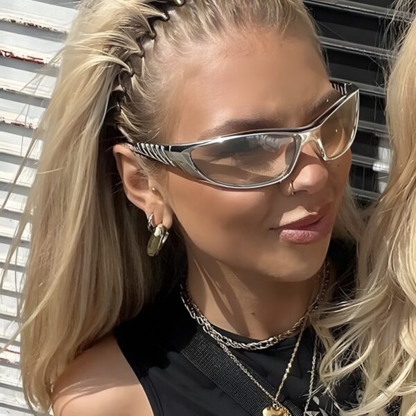 Future Tech Punk Y2K Millennium Sun Glasses Spicy Girl Retro High End Sunglasses Street Photography Female