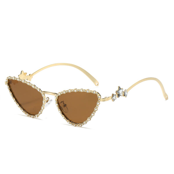 High Quality Sunglasses Metal Frame Glasses Sunglasses Cat Eye Women 2025 Luxury Diamond Heart Sunglasses for Lady