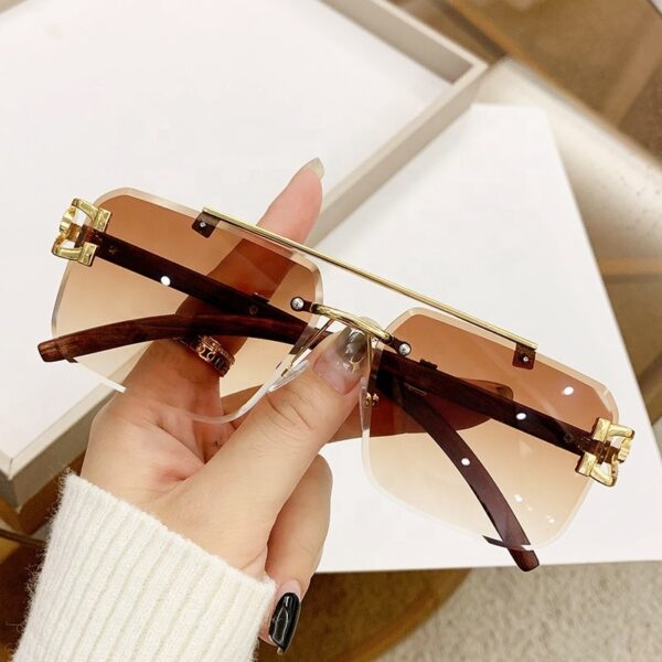 Hot Selling Custom Luxury Designer Men Women Diamond Cutting Frameless square Gradient Sunglasses with Wood Grain Legs