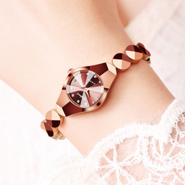Luxury Rose Gold Women's Watch - LW001