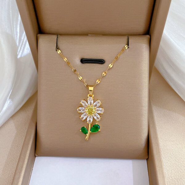 Luxury Stainless Steel Chain Crystal Flower Pendant Necklace Earrings Daisy Flower Necklace for Women Girl Jewelry Set