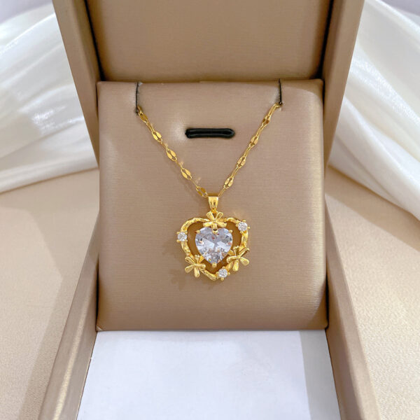 New Cheap Stainless Steel Love Flower Diamond Jewelry Necklace Titanium Chain Pour Femme