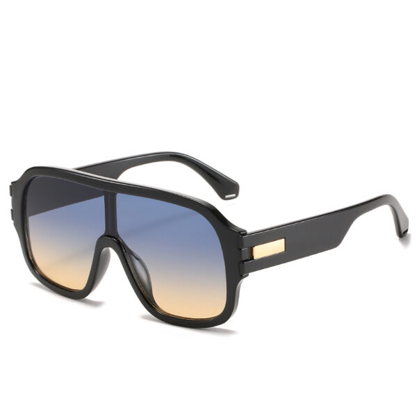 New Plastic One Piece Square Frame Hot Selling Reasonable Price Printed Sunglasses 2025 Oversized Protective Eyewear