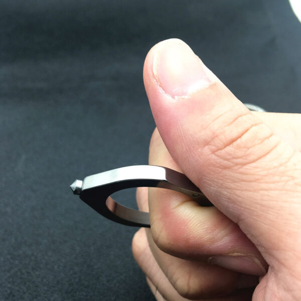 OEM ODM Factory Wholesale Price Portable Light Weight Keychain With Car Window Breaker Self-saving Tool