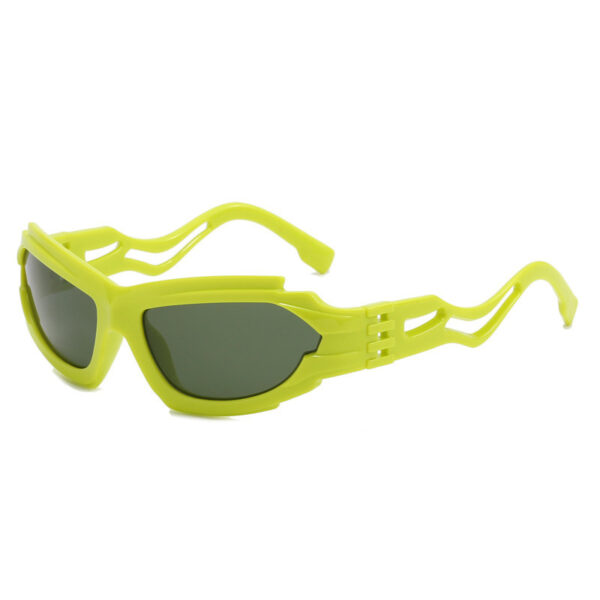 Sports Eyewear Fashion Plastic Frame Sunglasses with Personality Trend for Sports & Outdoor Activities
