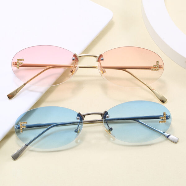Superhot Eyewear 53808 Fashion 2024 Retro Oval Rimless Gradient Shades Sunglasses