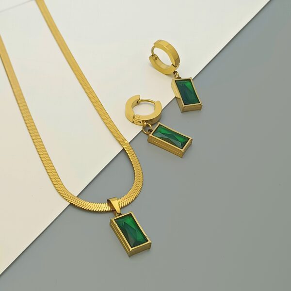 Trend Fashion Luxury Emerald Zircon Square Pendant Necklace Set Gold Plated Stainless Steel Earrings for Wedding