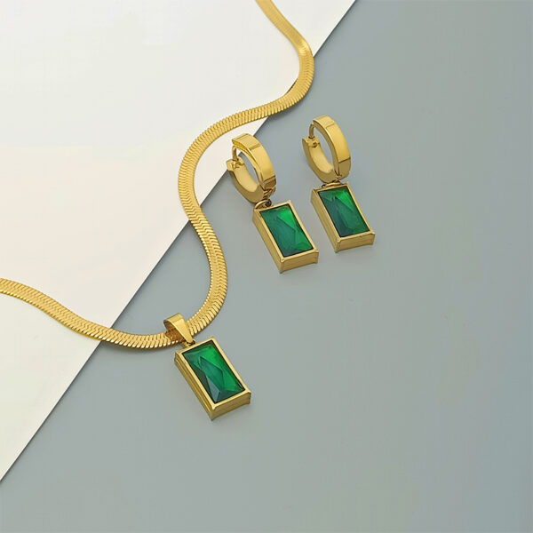 Trend Fashion Luxury Emerald Zircon Square Pendant Necklace Set Gold Plated Stainless Steel Earrings for Wedding