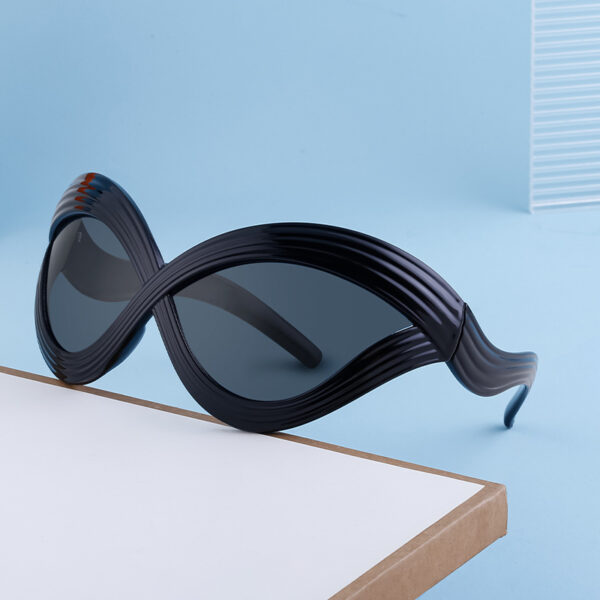 YTSLM12117 Oversized Wave Large Frame Glasses Cat Eye Red Frame Red Lenses Sunglasses Y2K Hip Hop Fashion Decorative For WomEN