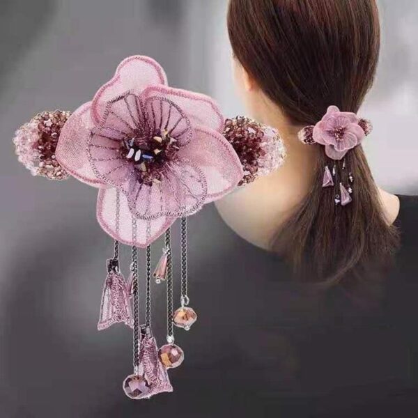 BloomSpring Crystal Fringe Clip - LV21 🌸 - Image 2