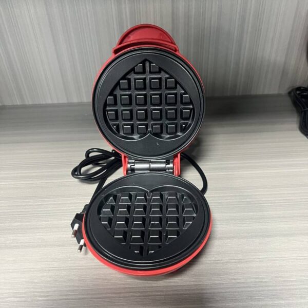 Mini Non-Stick Waffle Maker - Image 5