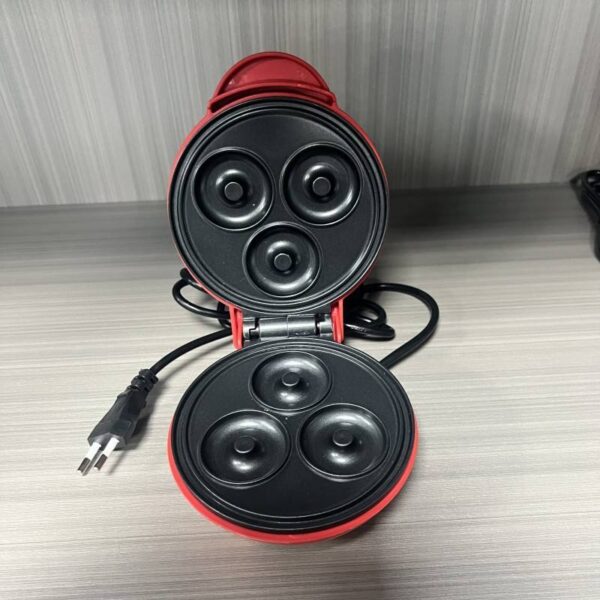 Mini Non-Stick Waffle Maker - Image 4