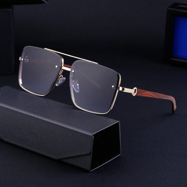 Lunettes De Luxe Futuristic Sunglasses